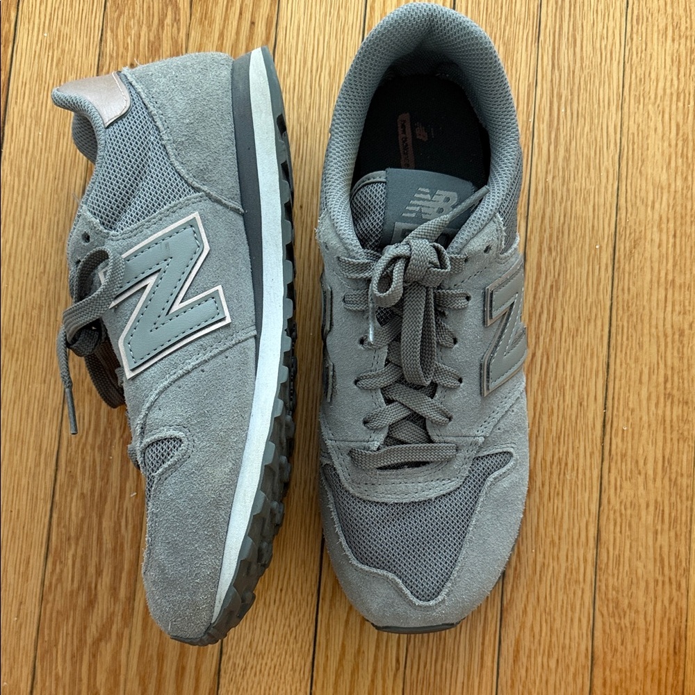 New Balance Women’s Classic 500 Grey/Pink Suede & Mesh Sneakers